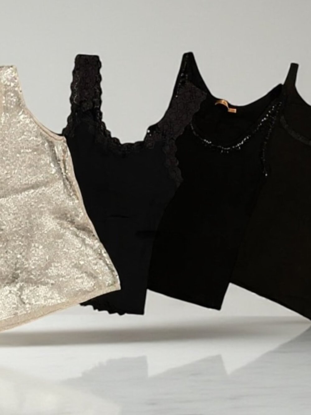 Set of 4 Women's Size Medium Tops